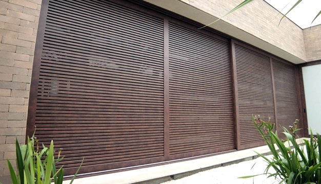 Brise de Alumínio Amadeirado: Modelos e Inspirações 4 perfil aluminio ripado