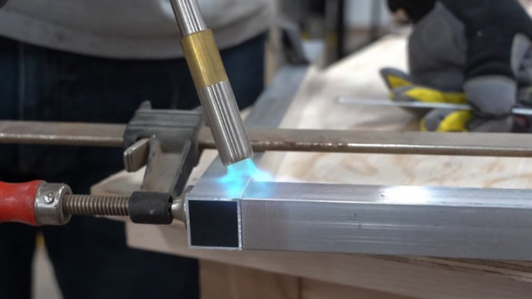 Como soldar alumínio: Guia completo 3 gas soldar aluminio